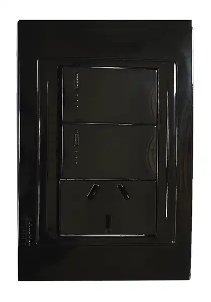 BASE LLAVE ARMADA 2 PUNTOS Y 1 TOMA NEGRO TAPA NEGRO