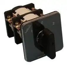 CONMUTADORA 3 X 32A   EMBUTIR