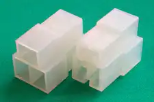 AISLADOR 3 VIAS MACHO PARA TERMINAL HEMBRA