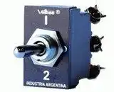 CONMUTADORA 2 X 10A  1-0-2 PALANCA METAL BORNE TORNIL       LO