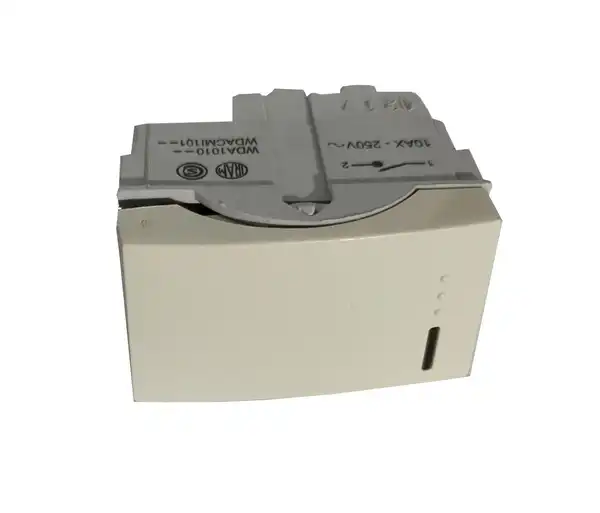BASE INTERRUPTOR 10A MARFIL