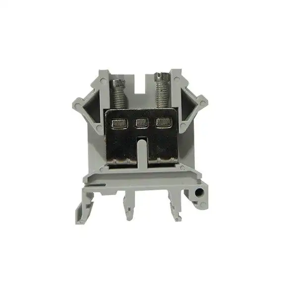 UKM BORNE DE PASO 4 MM2