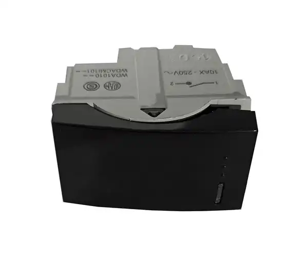 BASE INTERRUPTOR 10A NEGRO