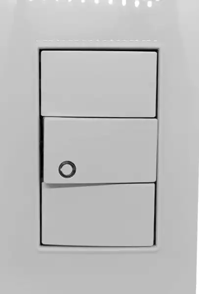 QUADRA  LLAVE ARMADA 1 PUNTO BLANCO  TAPA BLANCA